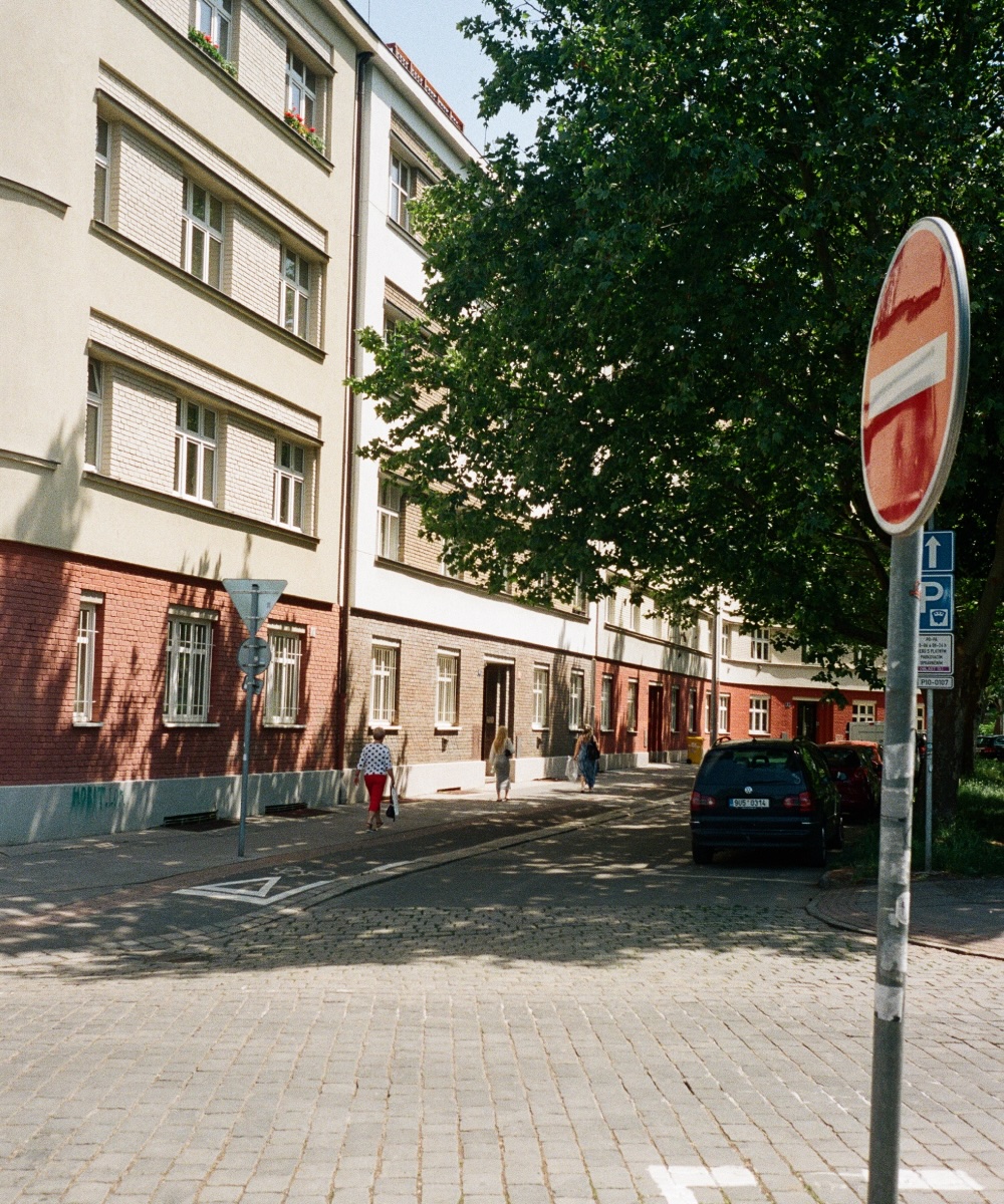 Praha mezi zastávkami